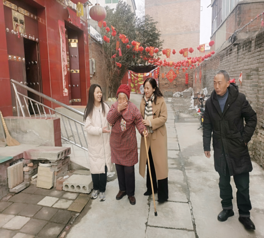 瑟瑟冬日 暖暖溫情——公司黨委、工會開展“送溫暖、送祝福”活動